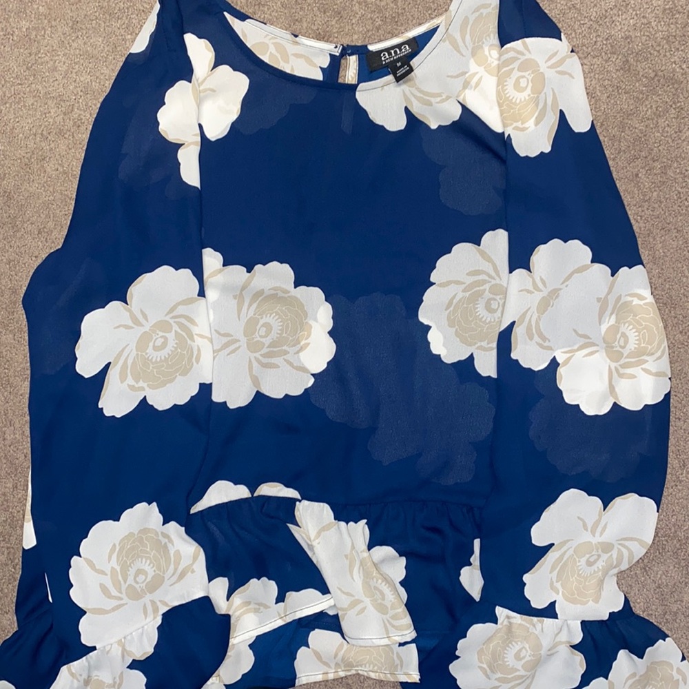 Women’s dress shirt